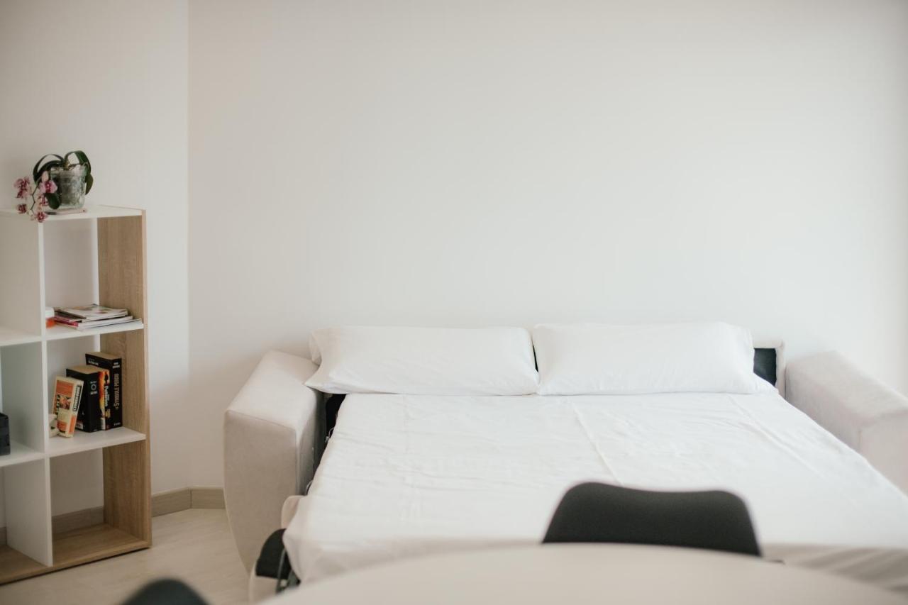 Dalex Apartment ซาลอว์ ภายนอก รูปภาพ
