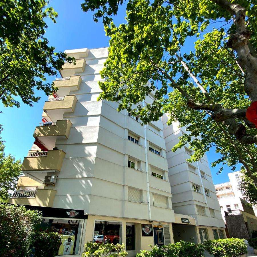 Dalex Apartment ซาลอว์ ภายนอก รูปภาพ
