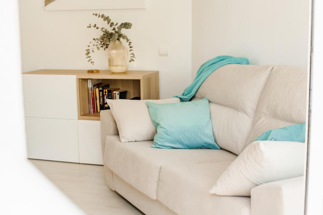 Dalex Apartment ซาลอว์ ภายนอก รูปภาพ