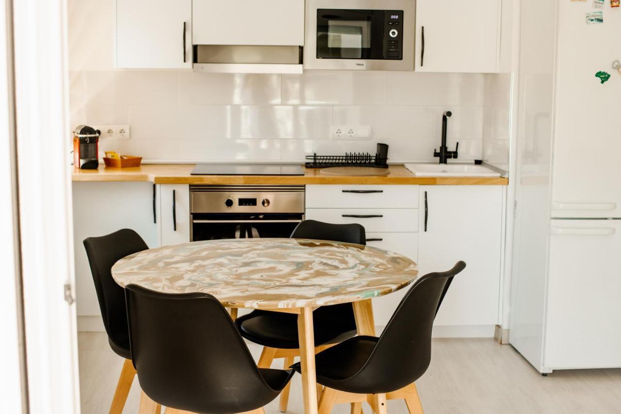 Dalex Apartment ซาลอว์ ภายนอก รูปภาพ